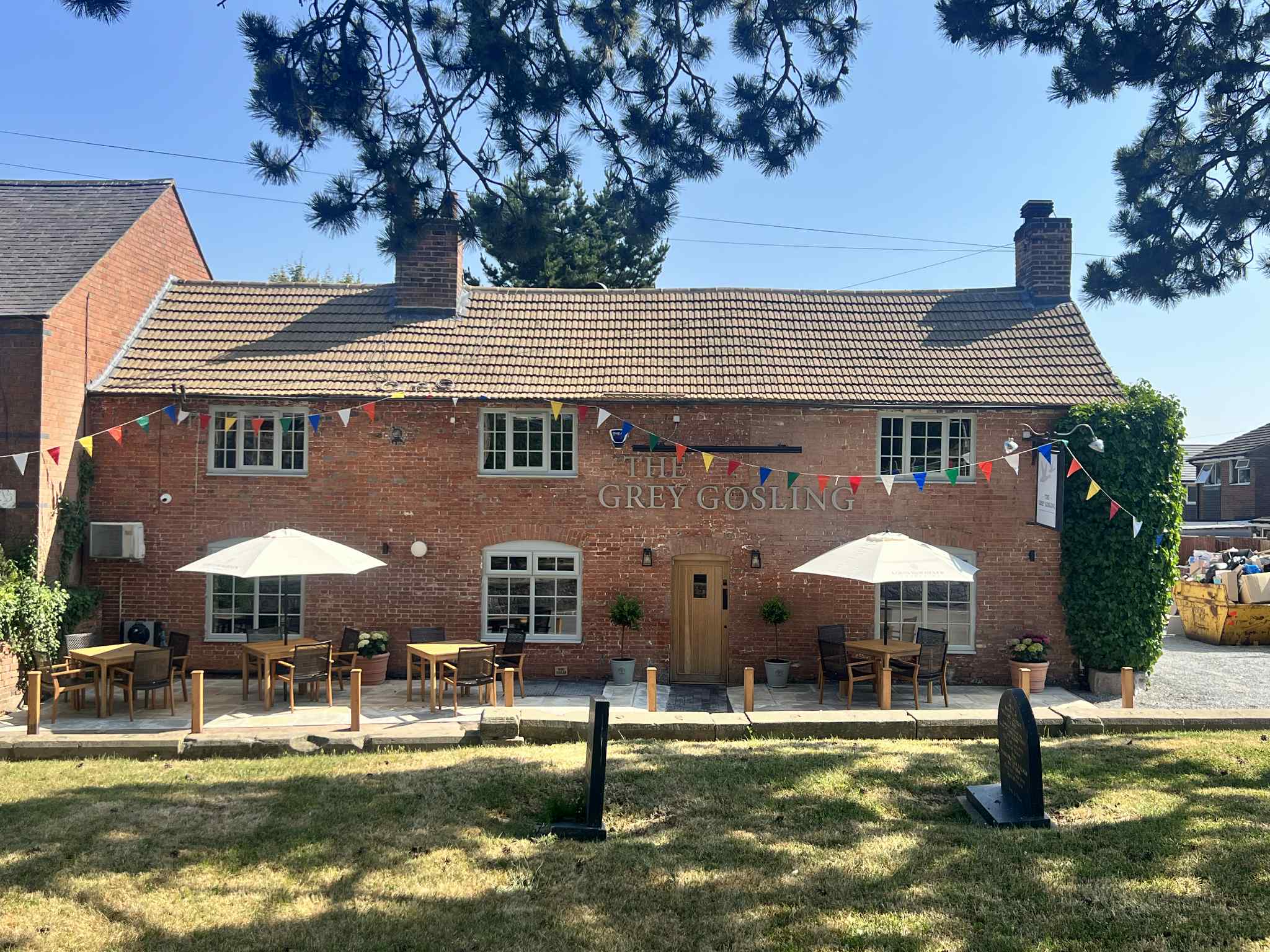 a vanilla ice cream with matcha cream served in a white plate