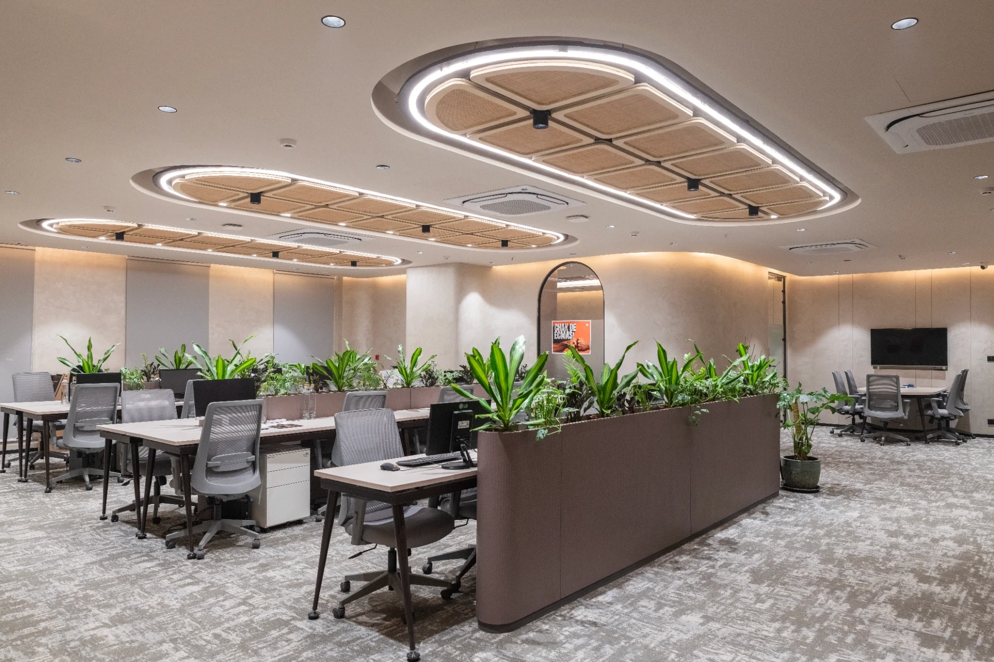 The Role of Lighting in Modern Office Interior design