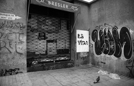 ES VIDA mutgo typeface