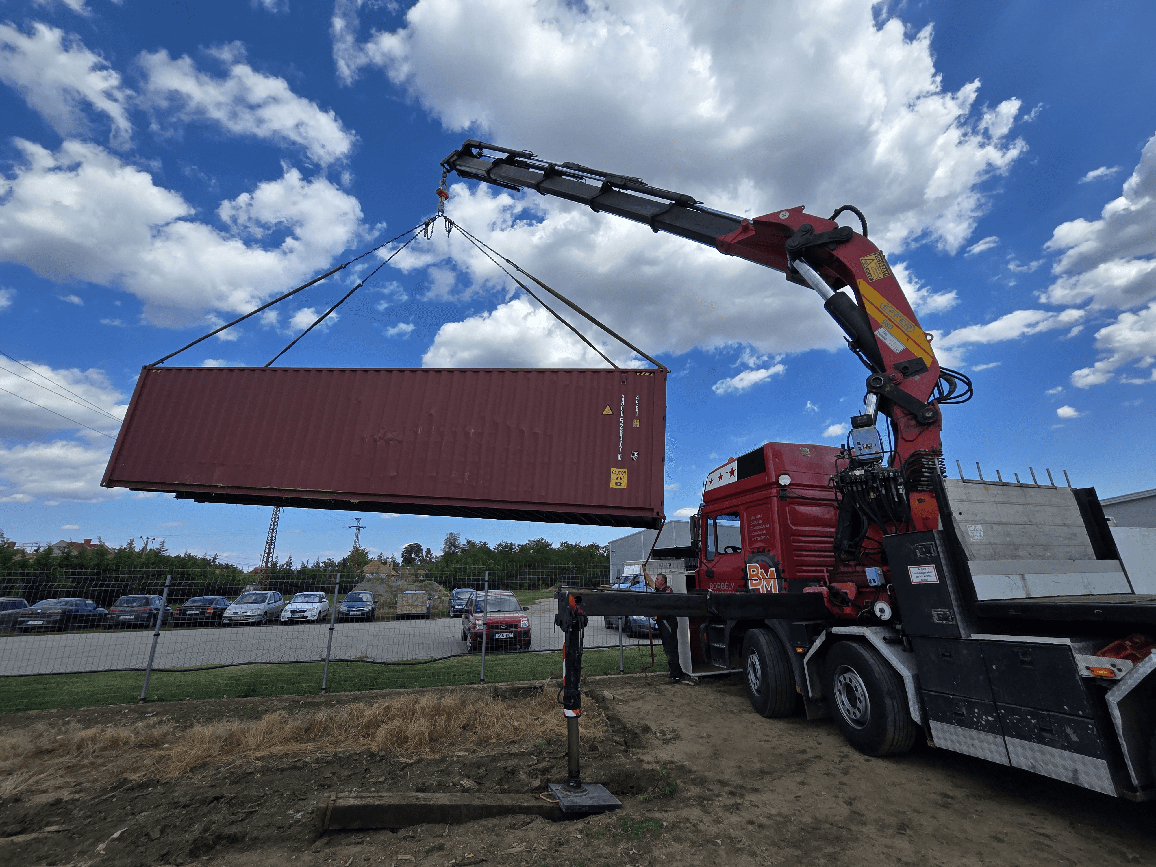 Konténer beemelés Debrecen