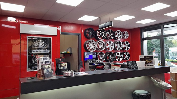 officina meccanica di riparazione auto e gommista pit stop guidonia zona uscita