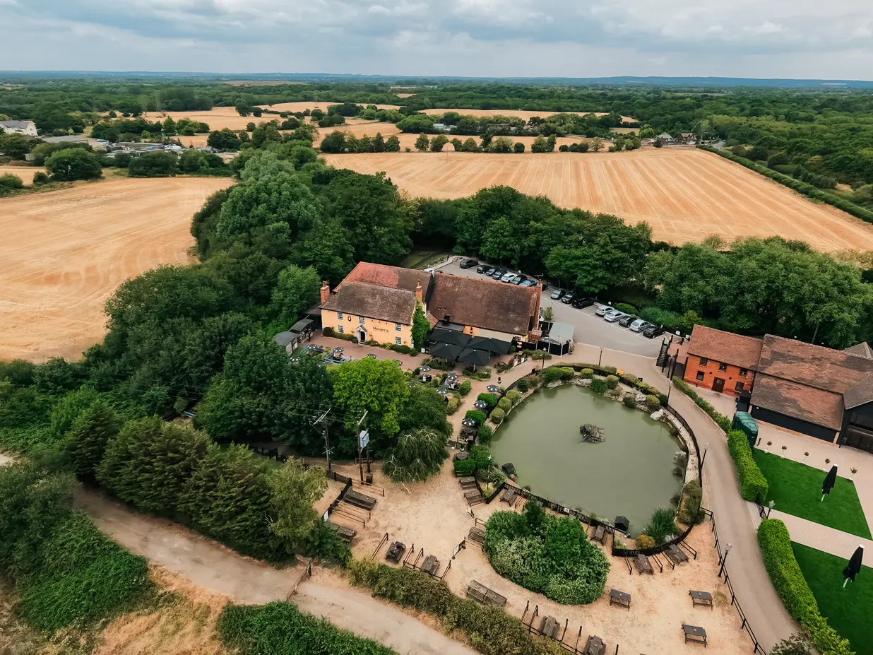 A drone picture of Sir Henry's Restaurant in Aveley, South Ockendon