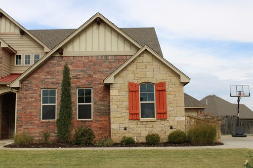 Large home in Collinsville, OK