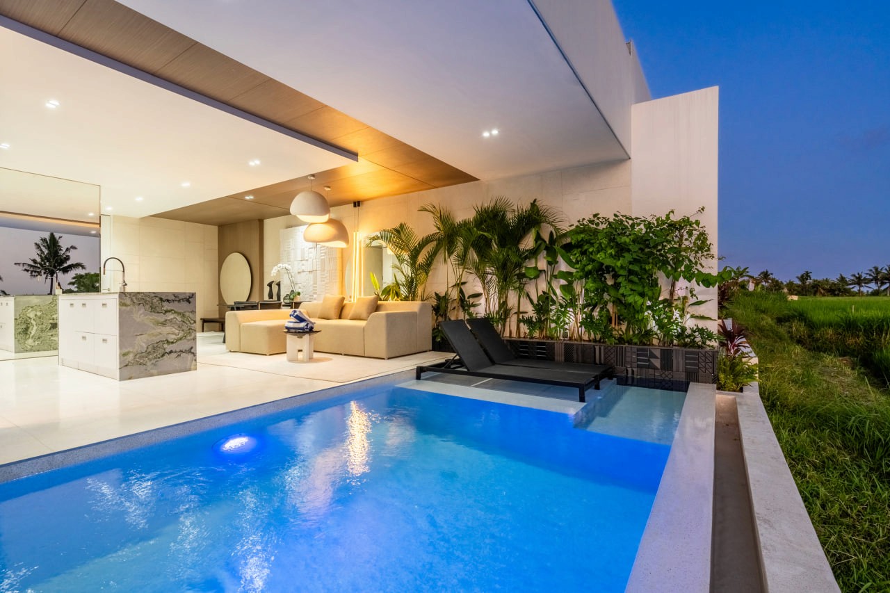 Ready 2-bedroom villa with private pool and rice field views in Ubud
