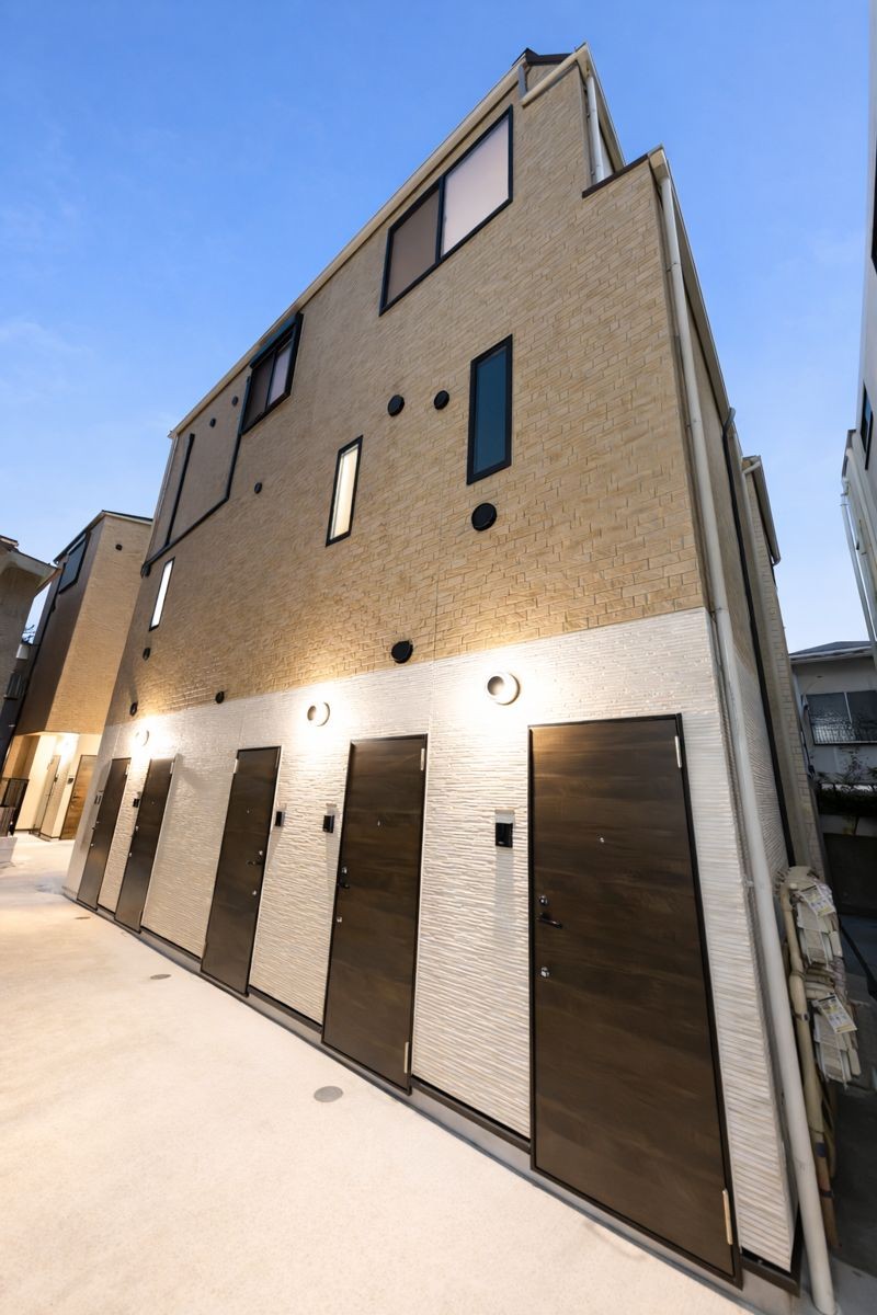 セブンパレス_夜外観