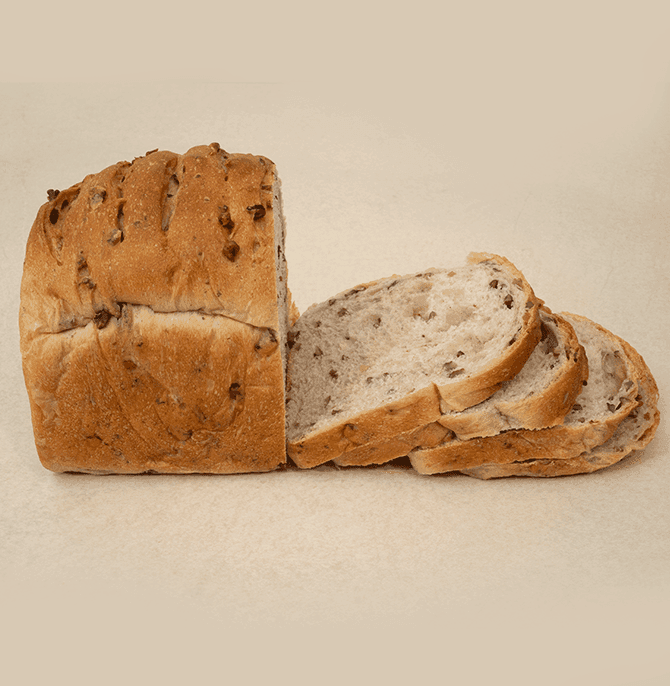 Pan de nuez y mantequilla tajado