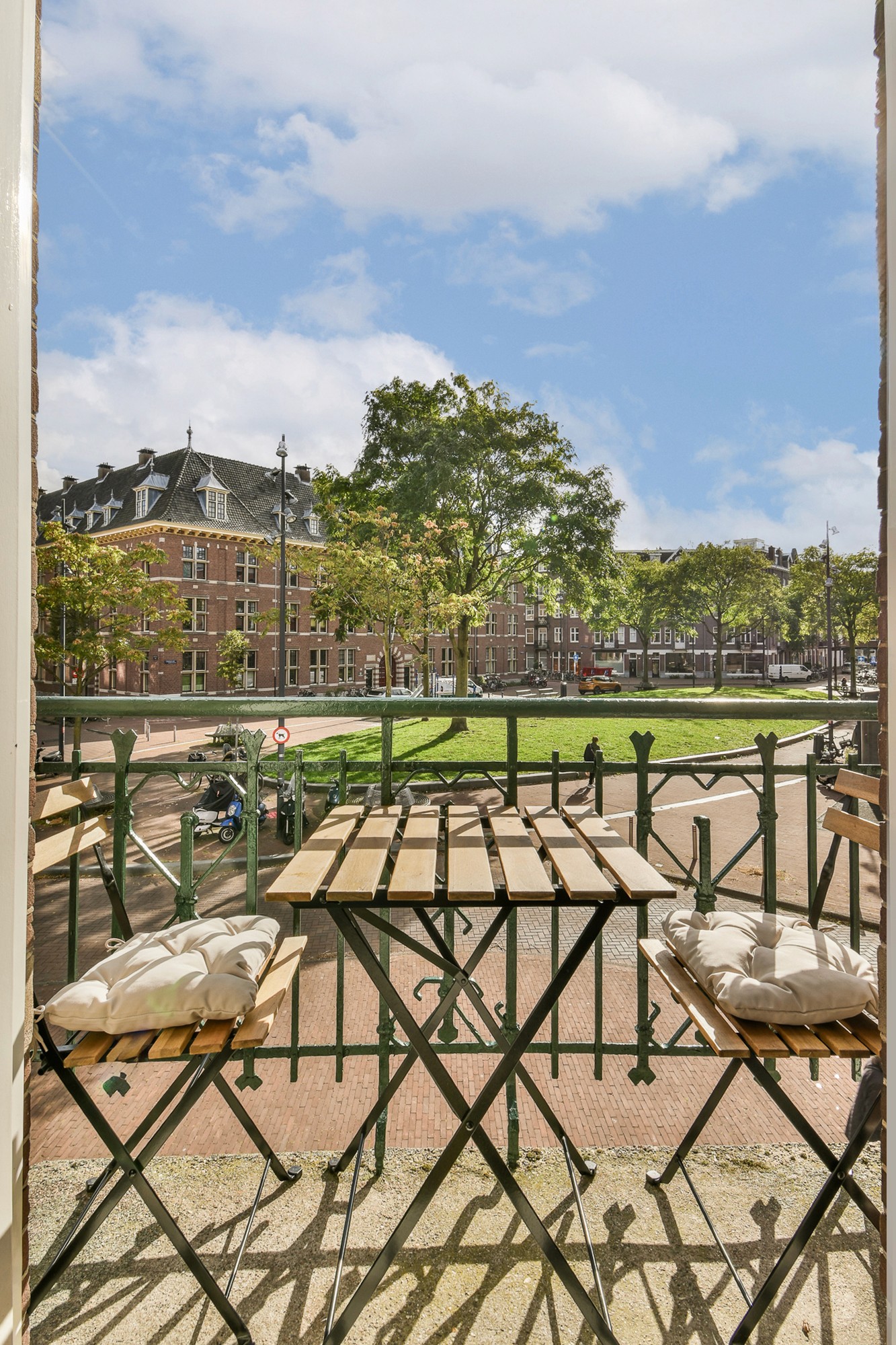Staringplein 2
