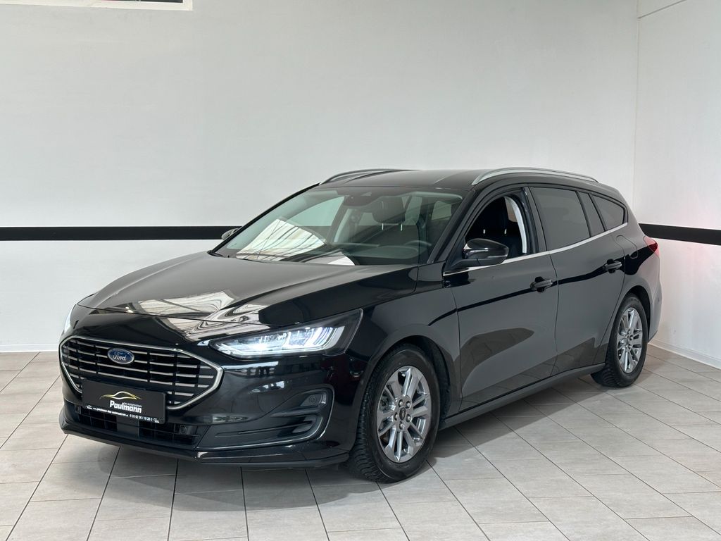 FORD Focus 2023 BLACK Gebrauchtwagen - Hauptansicht