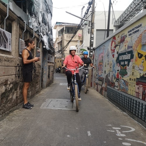 Talad Noi 擁有許多壁畫，是曼谷令人難忘的一部分