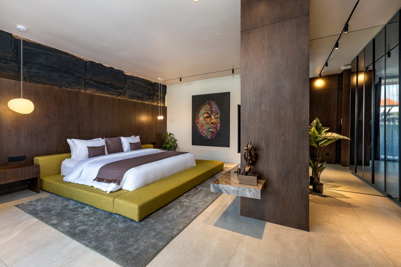 Completed 2- and 3-bedroom villas in a lifestyle complex in Canggu