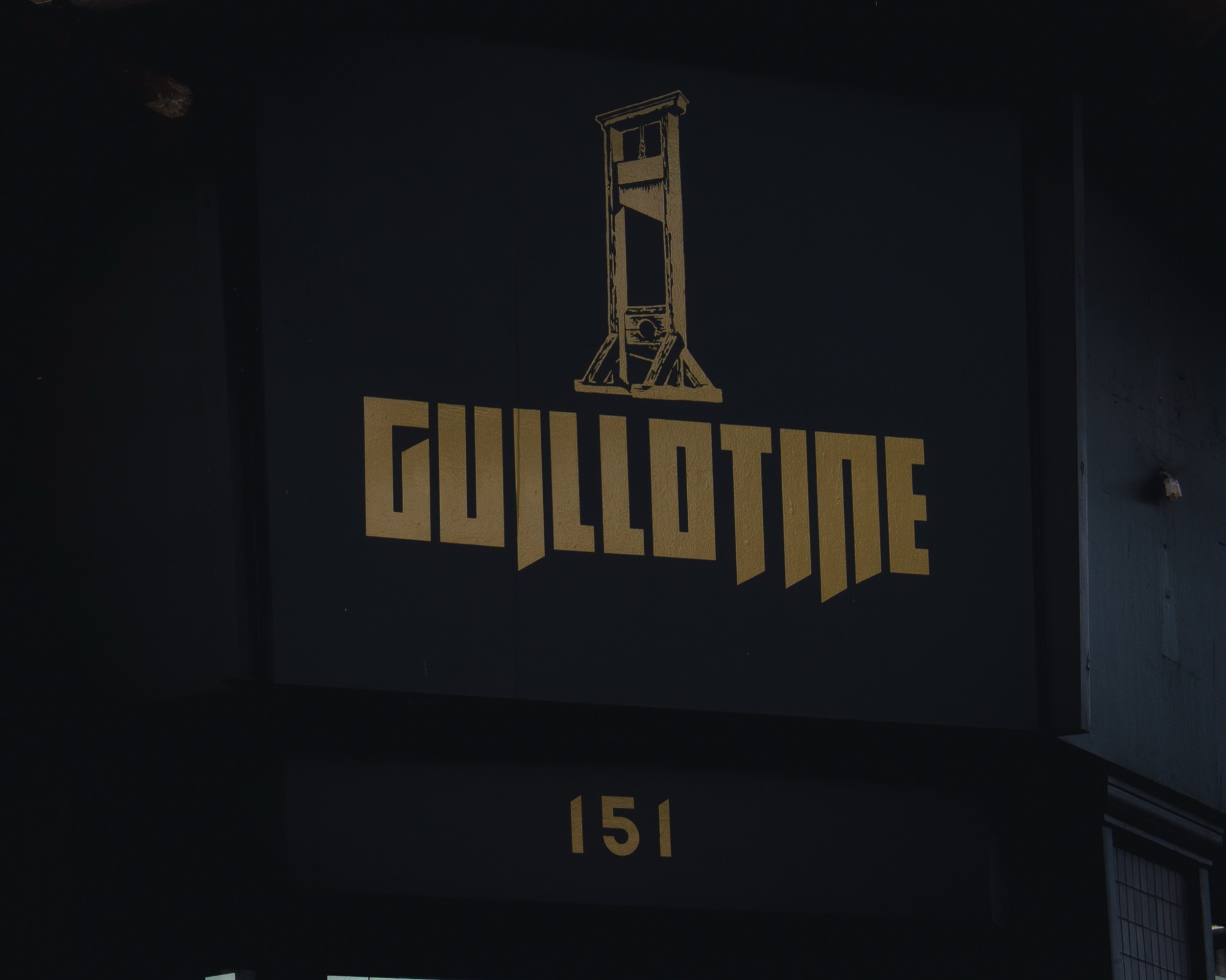 Guillotine barbershop