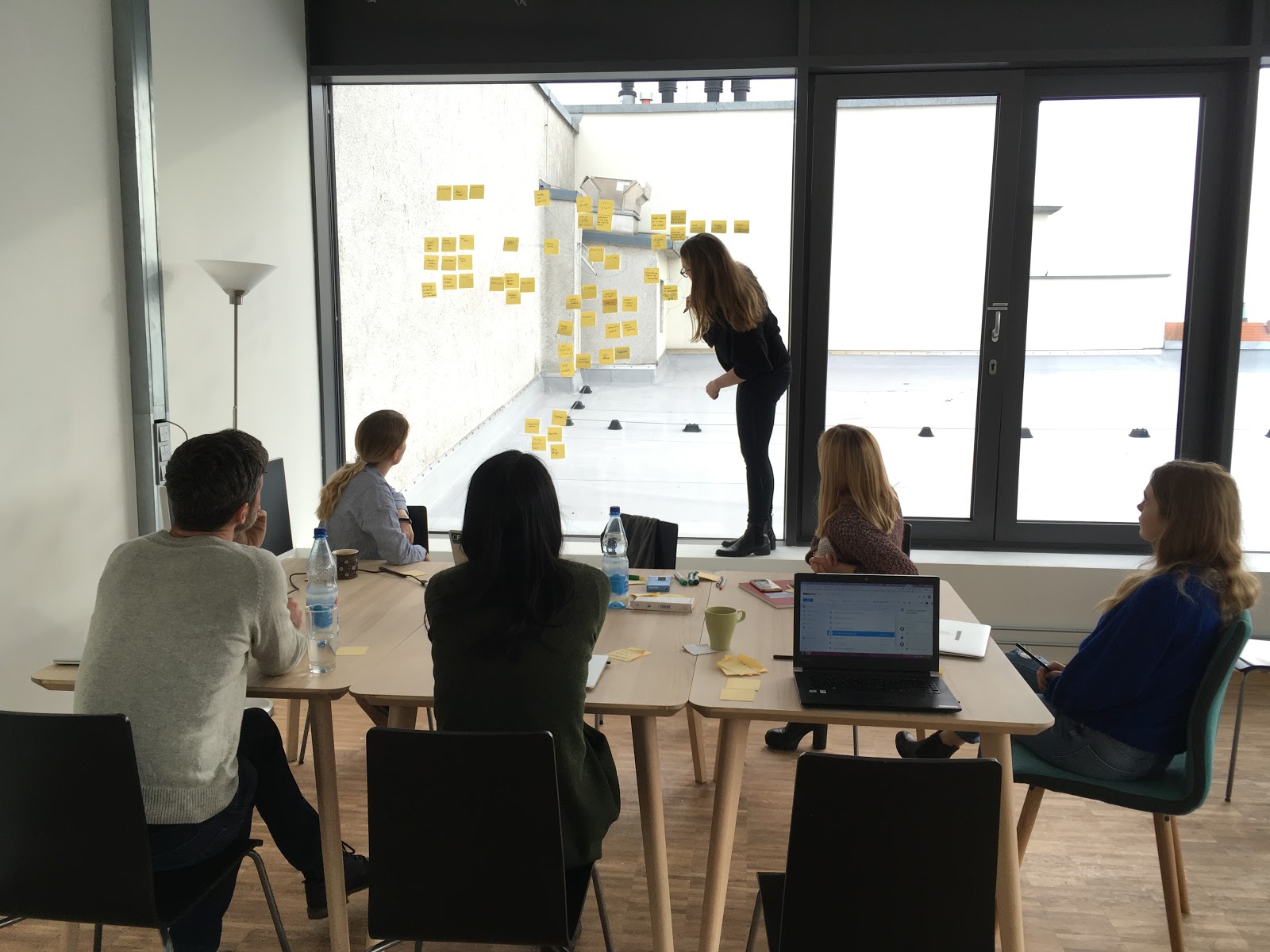 Dee Scarano running a workshop