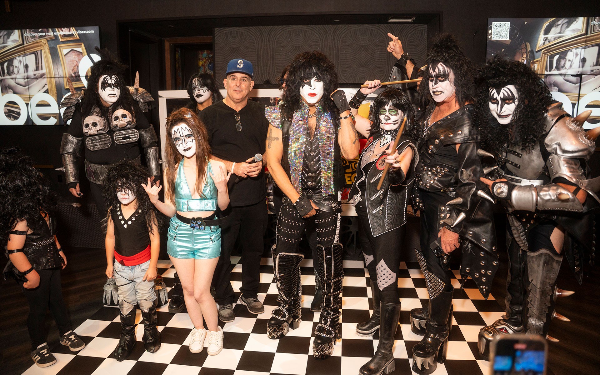 Kiss Kruise Land-Locked In Vegas