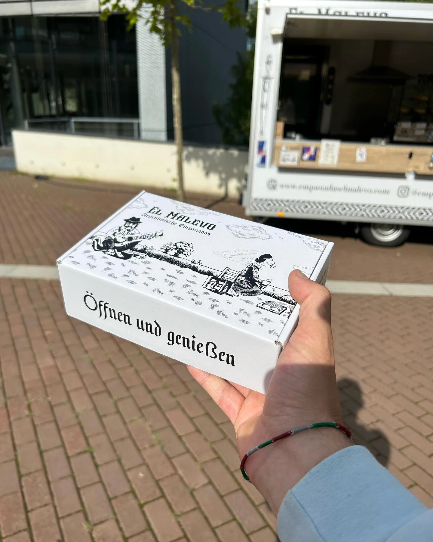 packaging design El Malevo