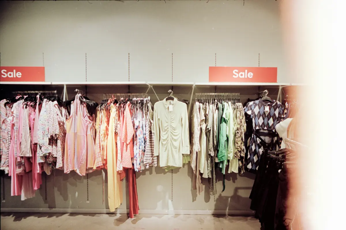 A Complete Guide to Sell-Through in Fashion