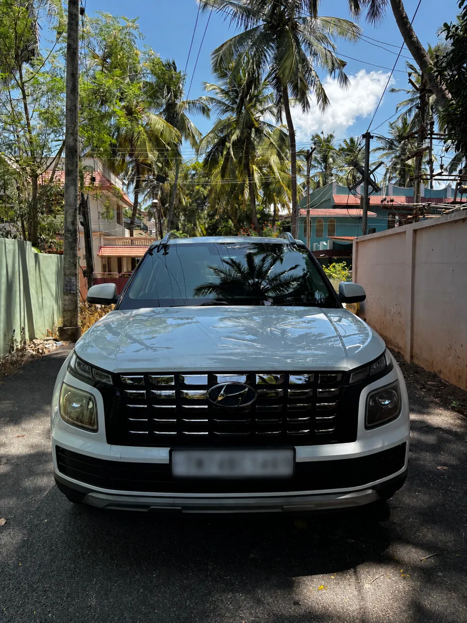 hyundai-venue-1.5-crdi-mt-sx(o)-img1