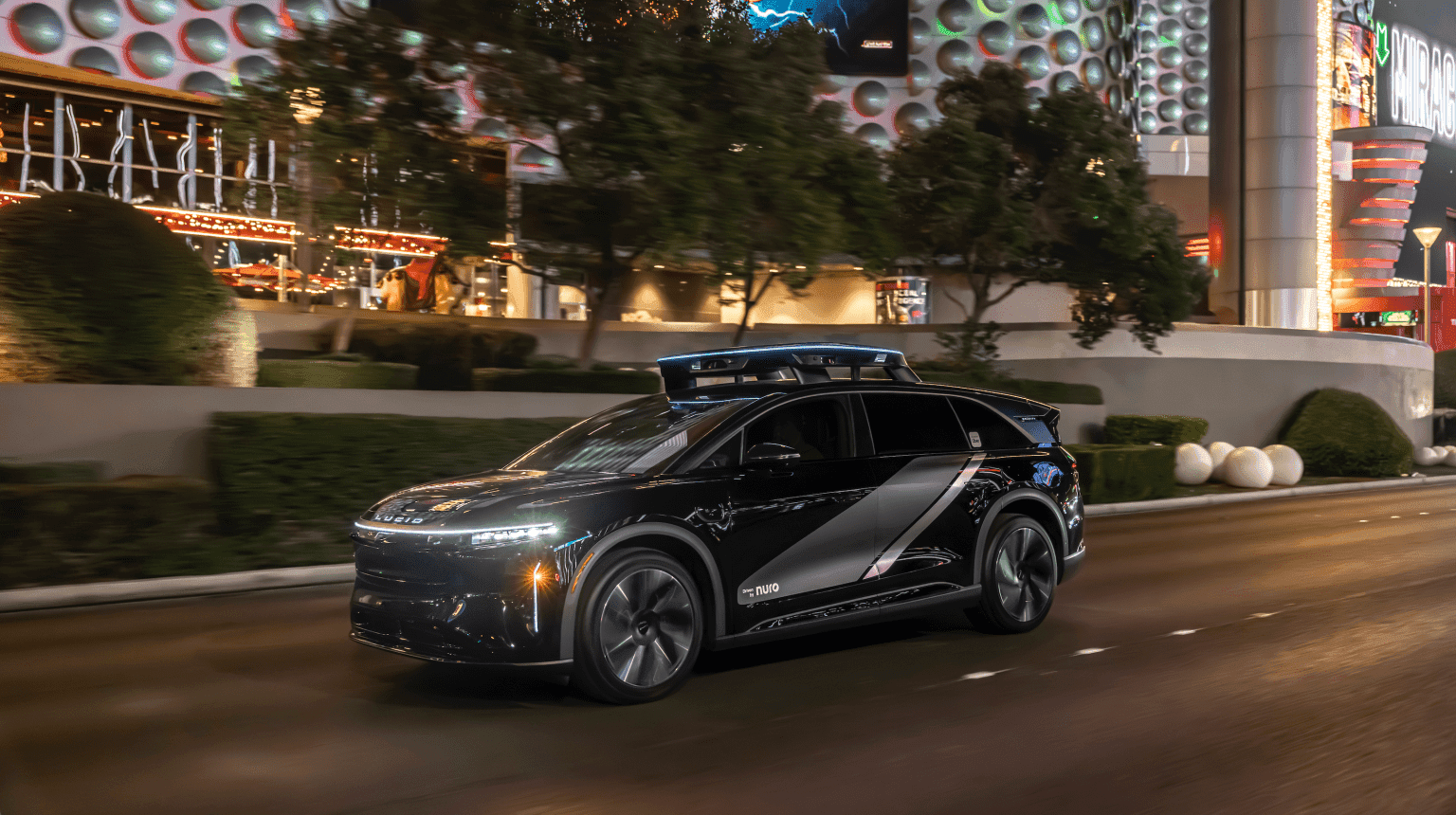 Uber robotaxi with Lucid and Nuro