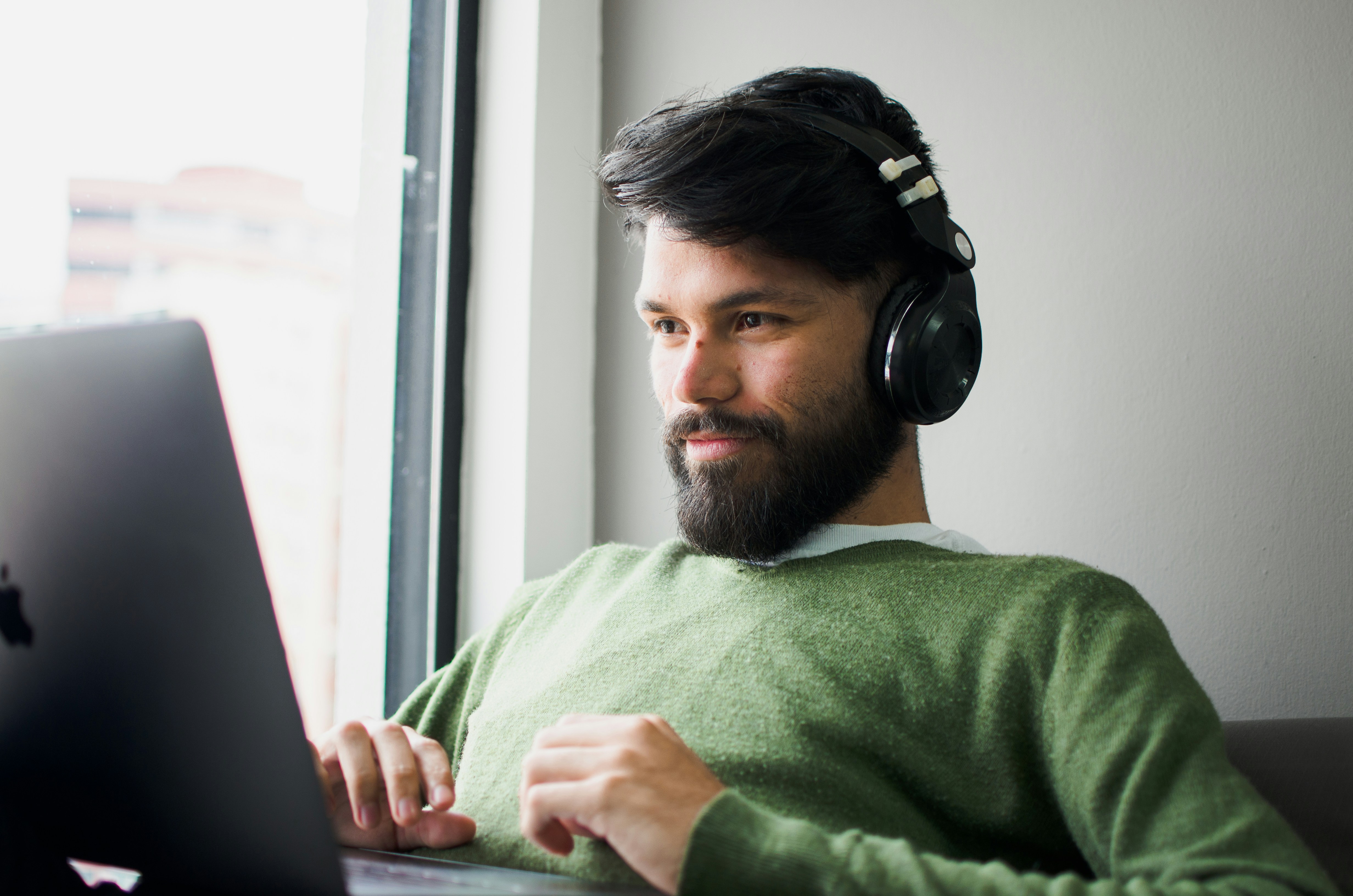 person listening to audio book - Convert PDF to Audio