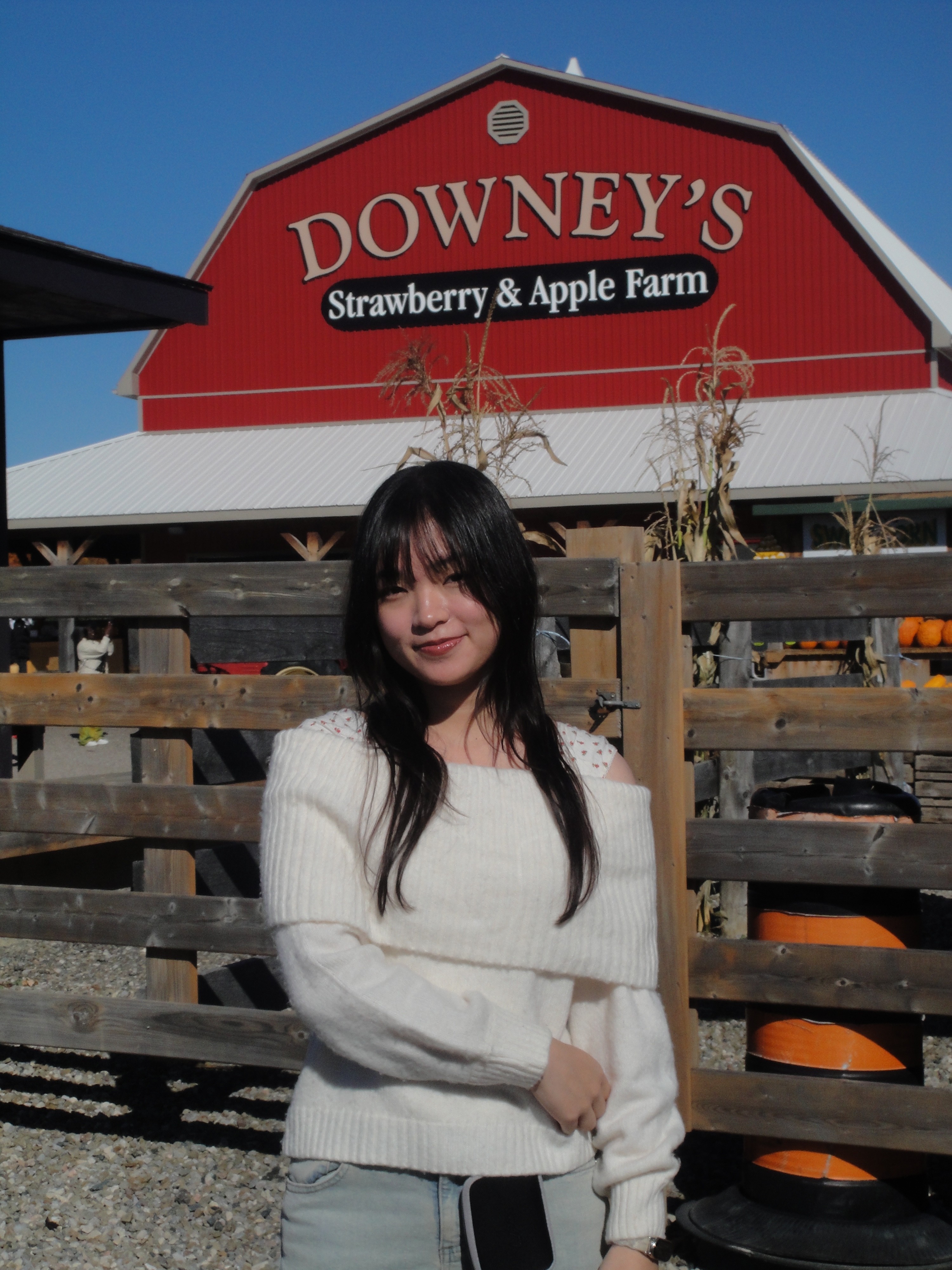 a person wearing a baseball cap