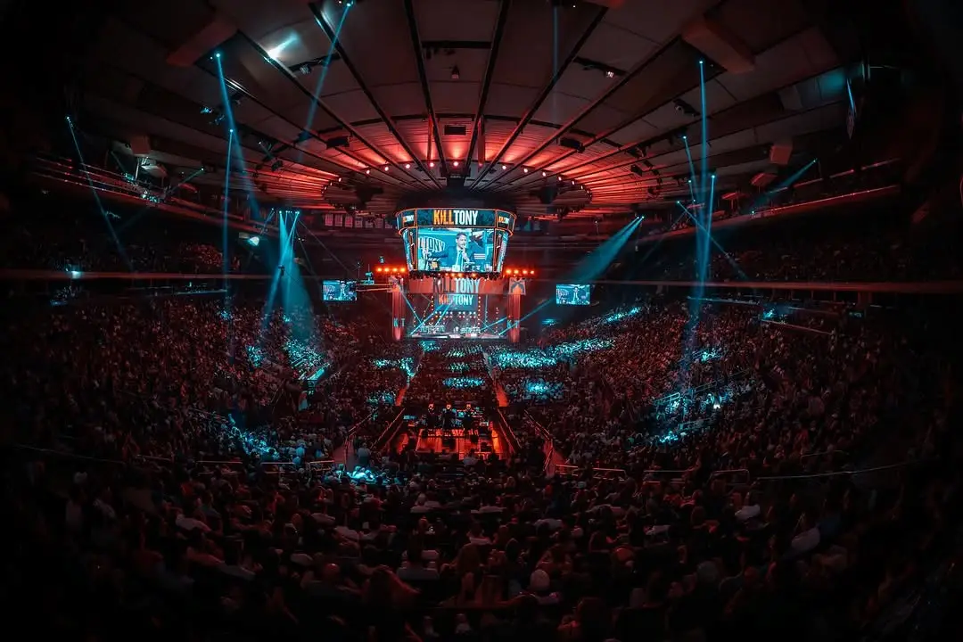 Fiona Cauley On Netflix New York