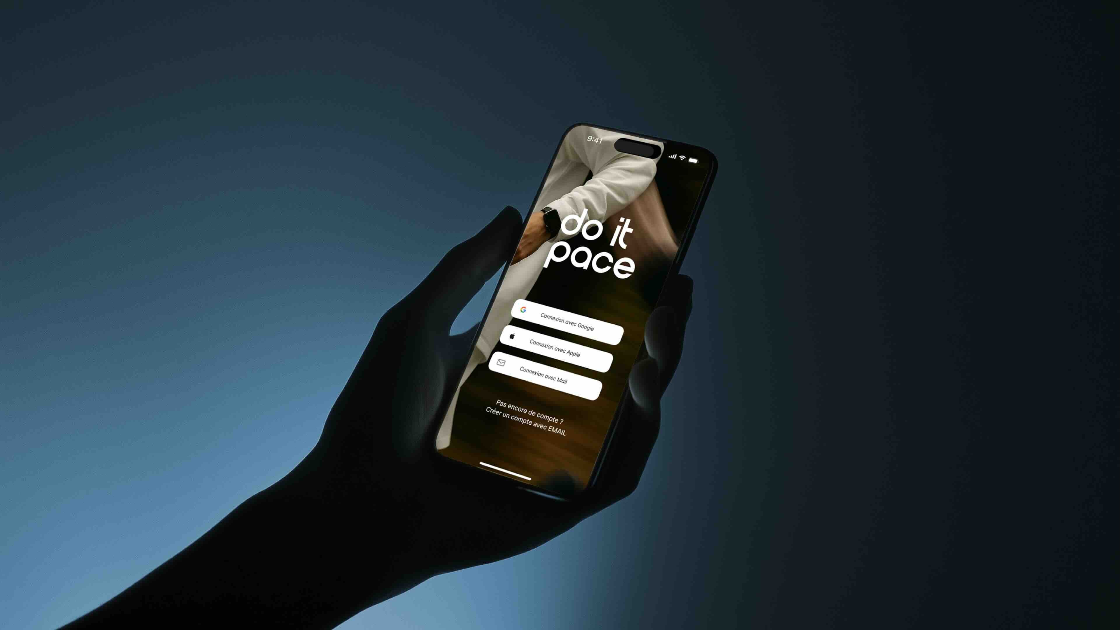 Decorative lace-edged card reading "CC Eternelle" placed on a red background with a gold ring resting on the corner.