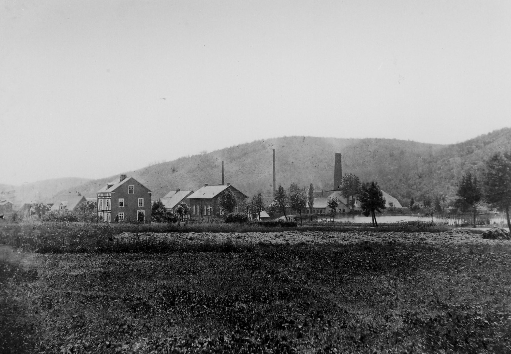 Dreslers Wiesen, Teich und Drahtwerk, 1913