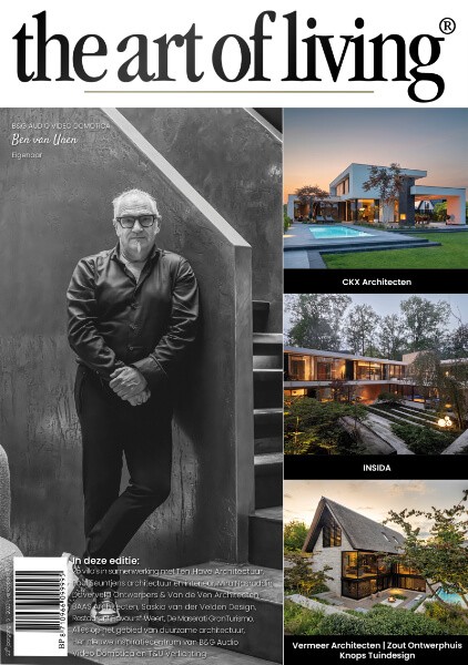 Moderne uitbouw in stucwerk en hout