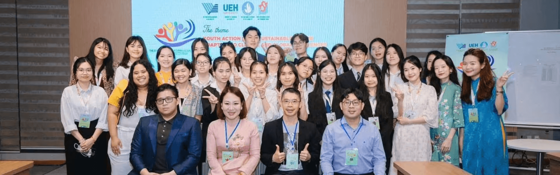 Sinh viên Văn Lang đại diện Việt Nam tham dự Diễn đàn Khoa học Sinh viên Quốc tế ISSF 2025