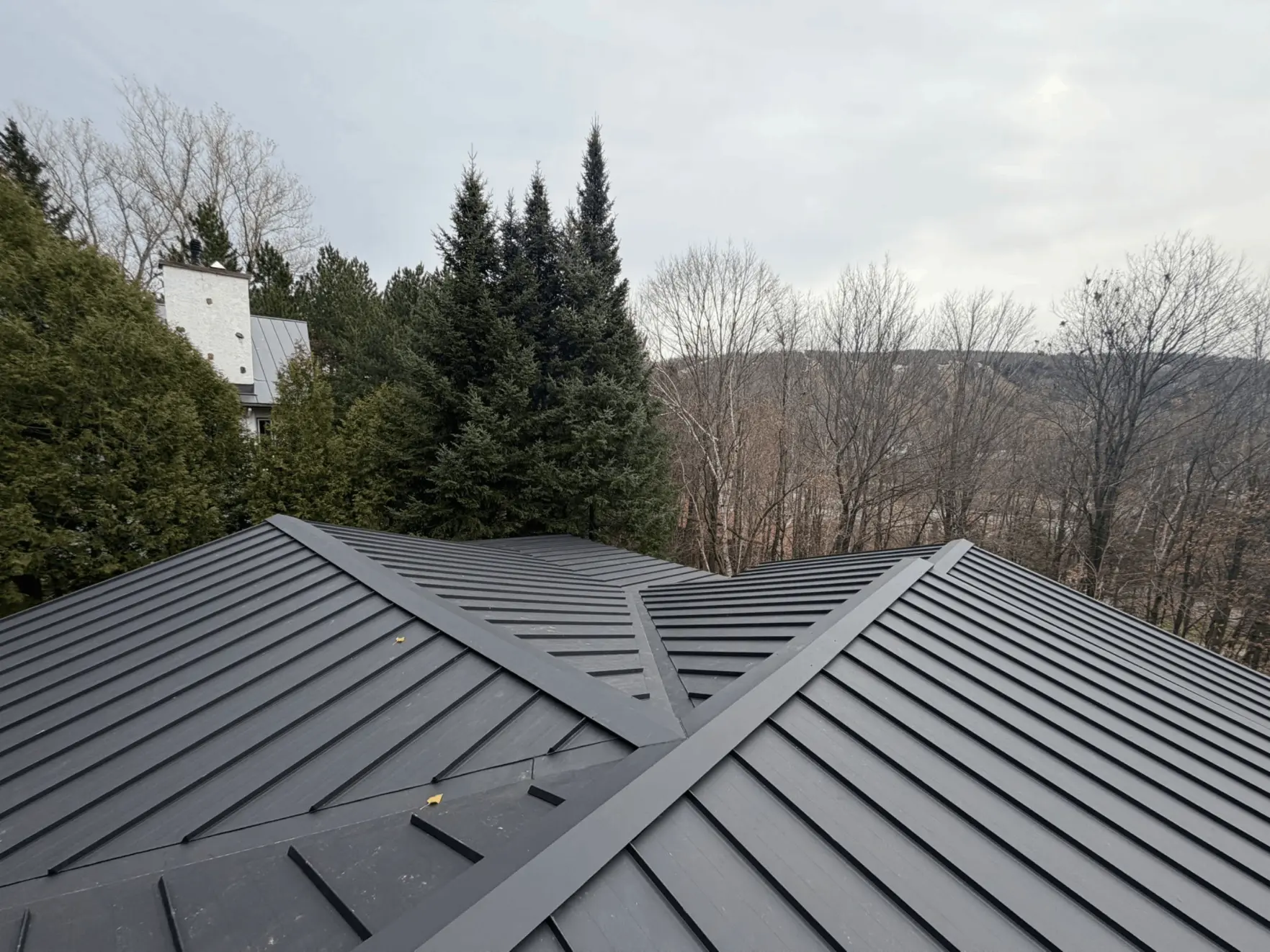Standing seam metal roofing in Quebec