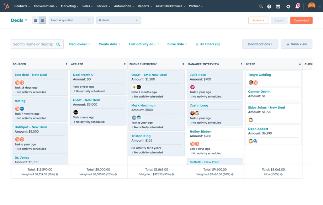 HubSpot Sales Hub pipeline vs Pipedrive pipeline side-by-side 2026 — deal stages, contacts, sequences compared.