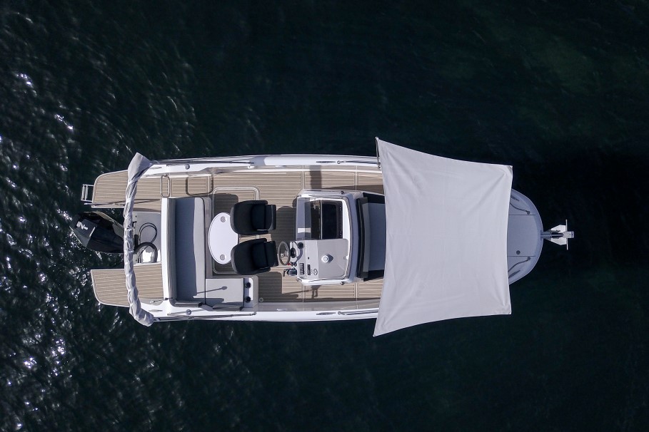 An aerial perspective of the Rodman 690 Ventura CC