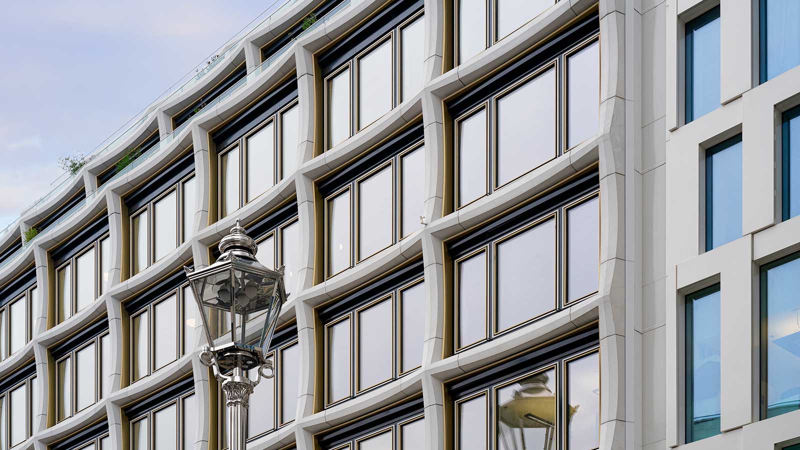 Gereinigte Fassade eines Hotels in Norddeutschland