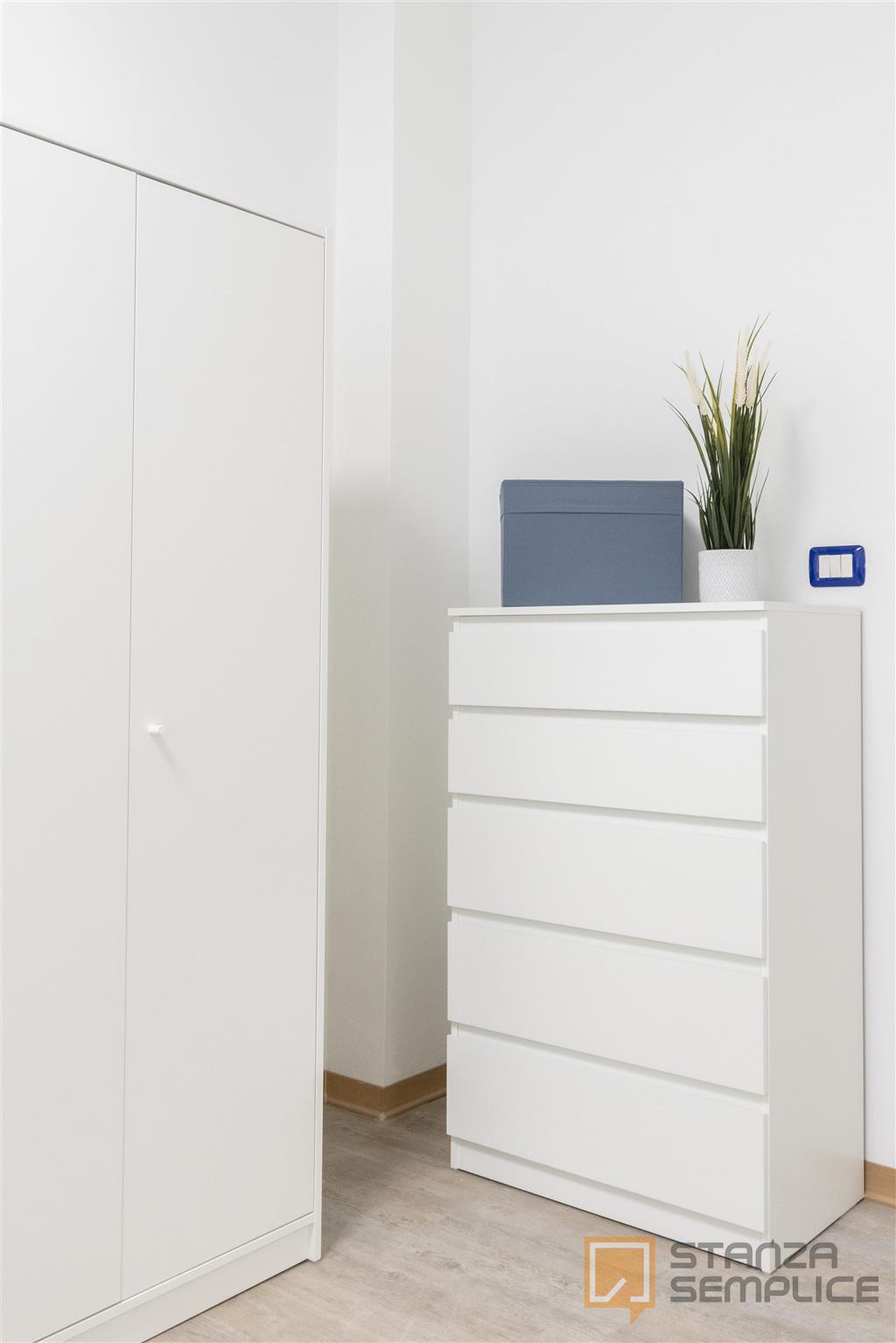 Room in Via Frinco, Torino