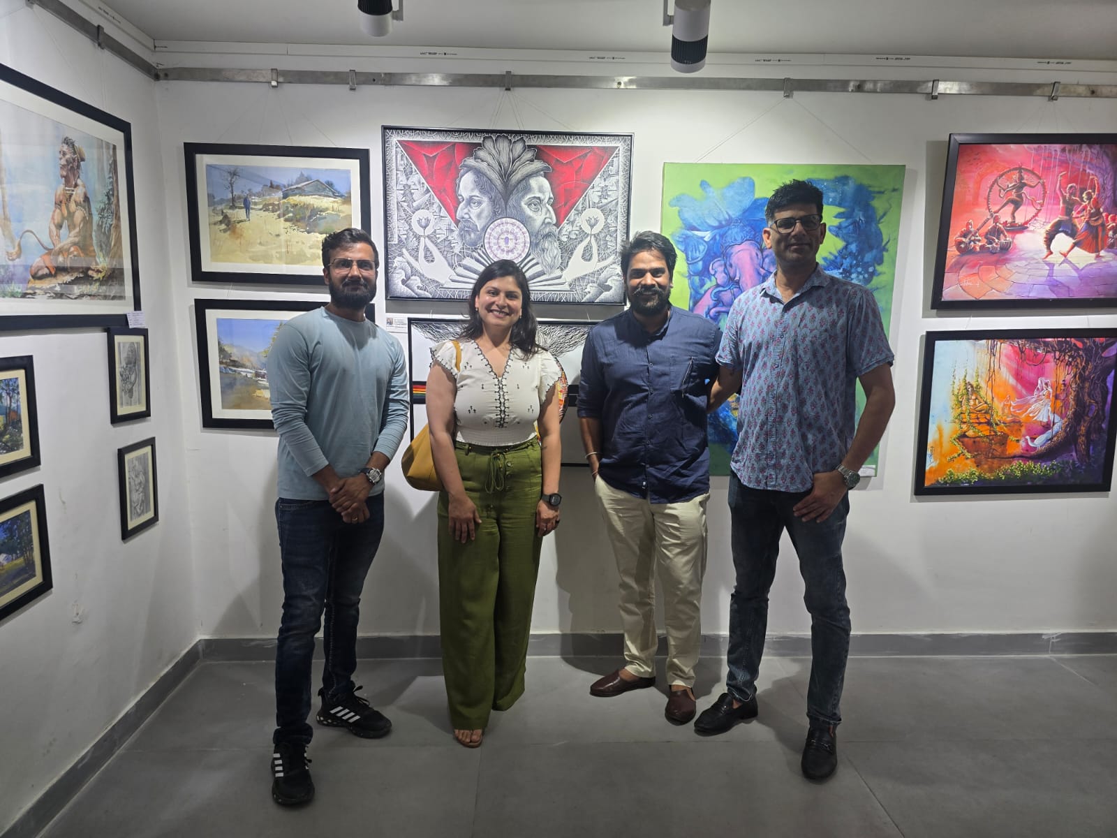 Mrs. Chandni Kamboj, founder of The Creative Pod, attending an art event.