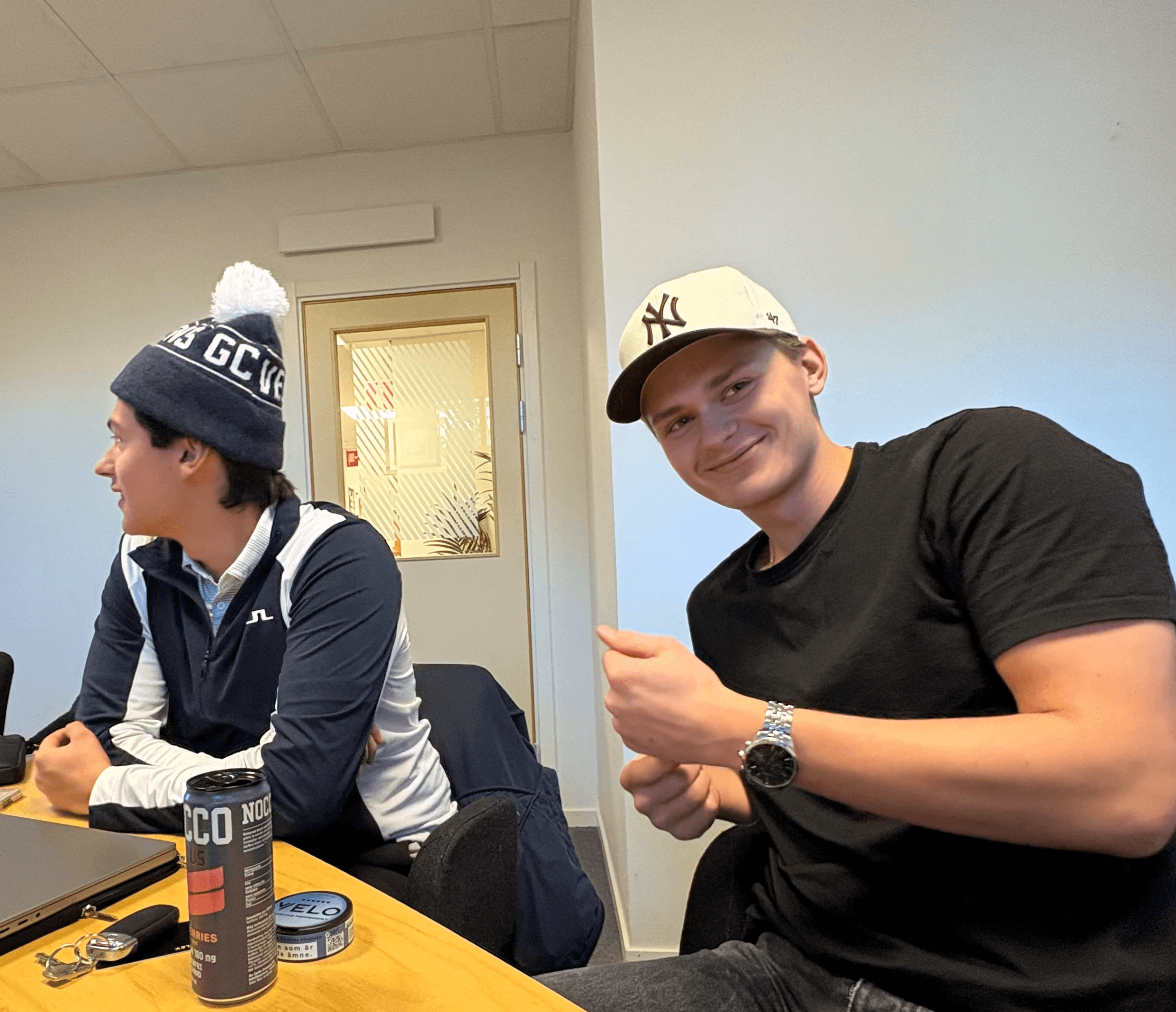 Registercentralen anställer idrottare