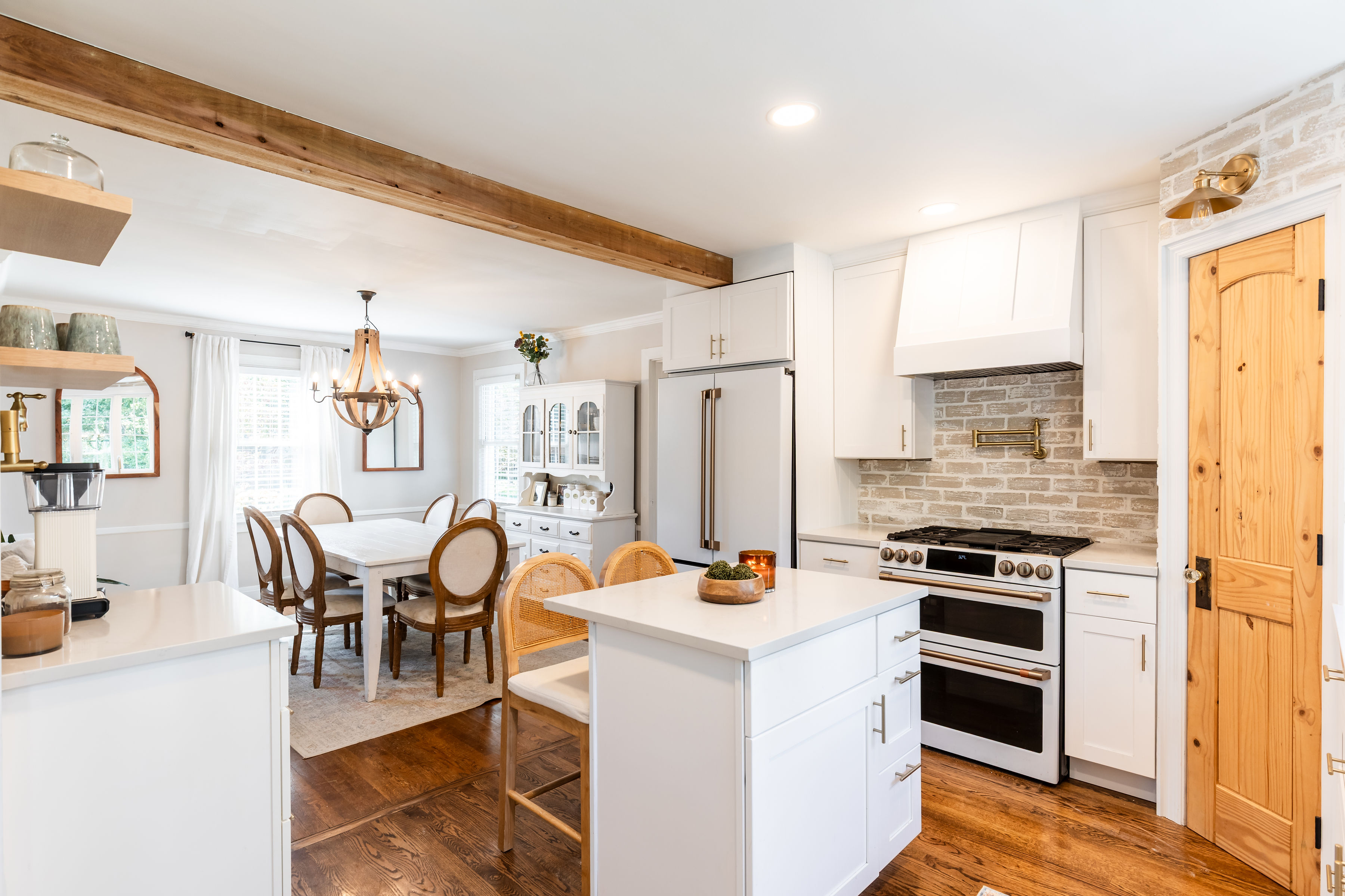 Coach explaining something to an athlete