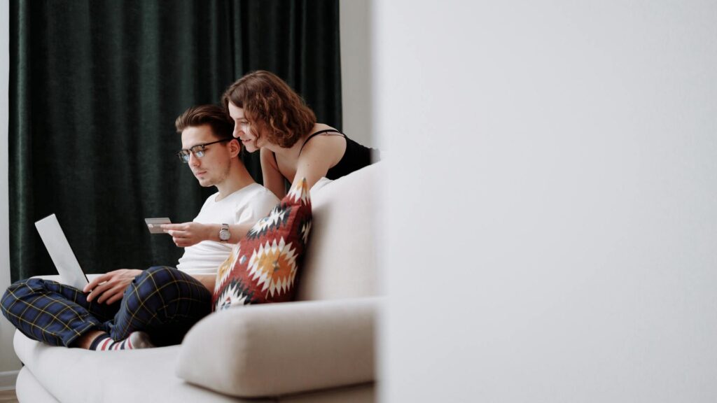 Dlaczego warto skorzystać z pomocy profesjonalnej agencji Shopify?