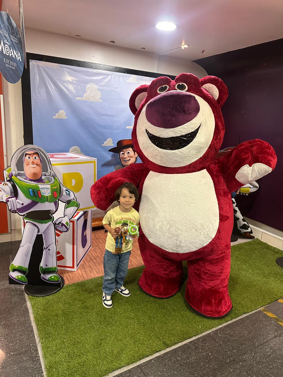 Botarga de Lotso para eventos infantiles, Juegos Gigantes CR