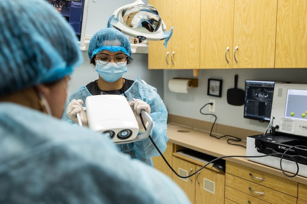 Advanced State of the art technology same day implant supported dentures