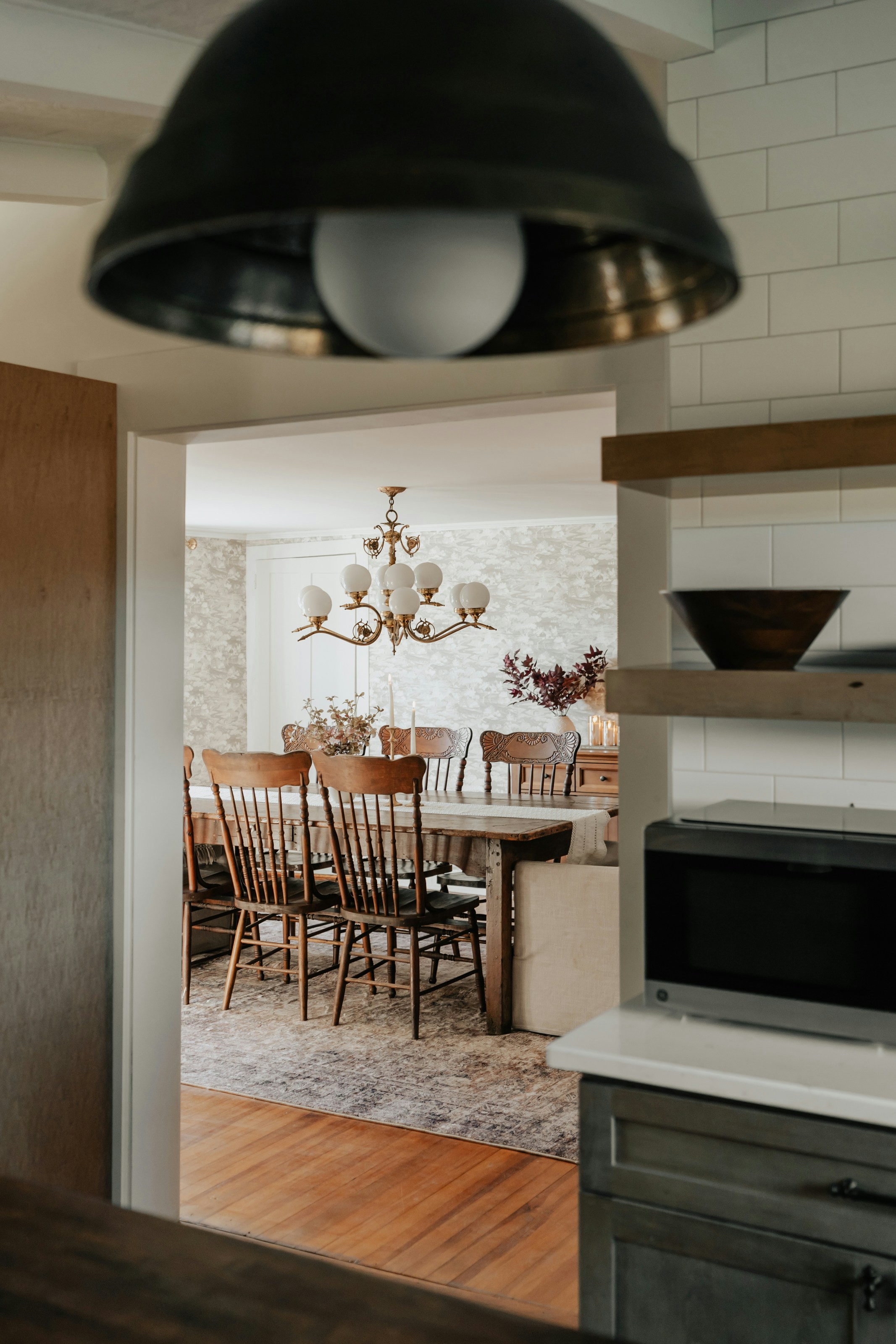 A photo of a group of models