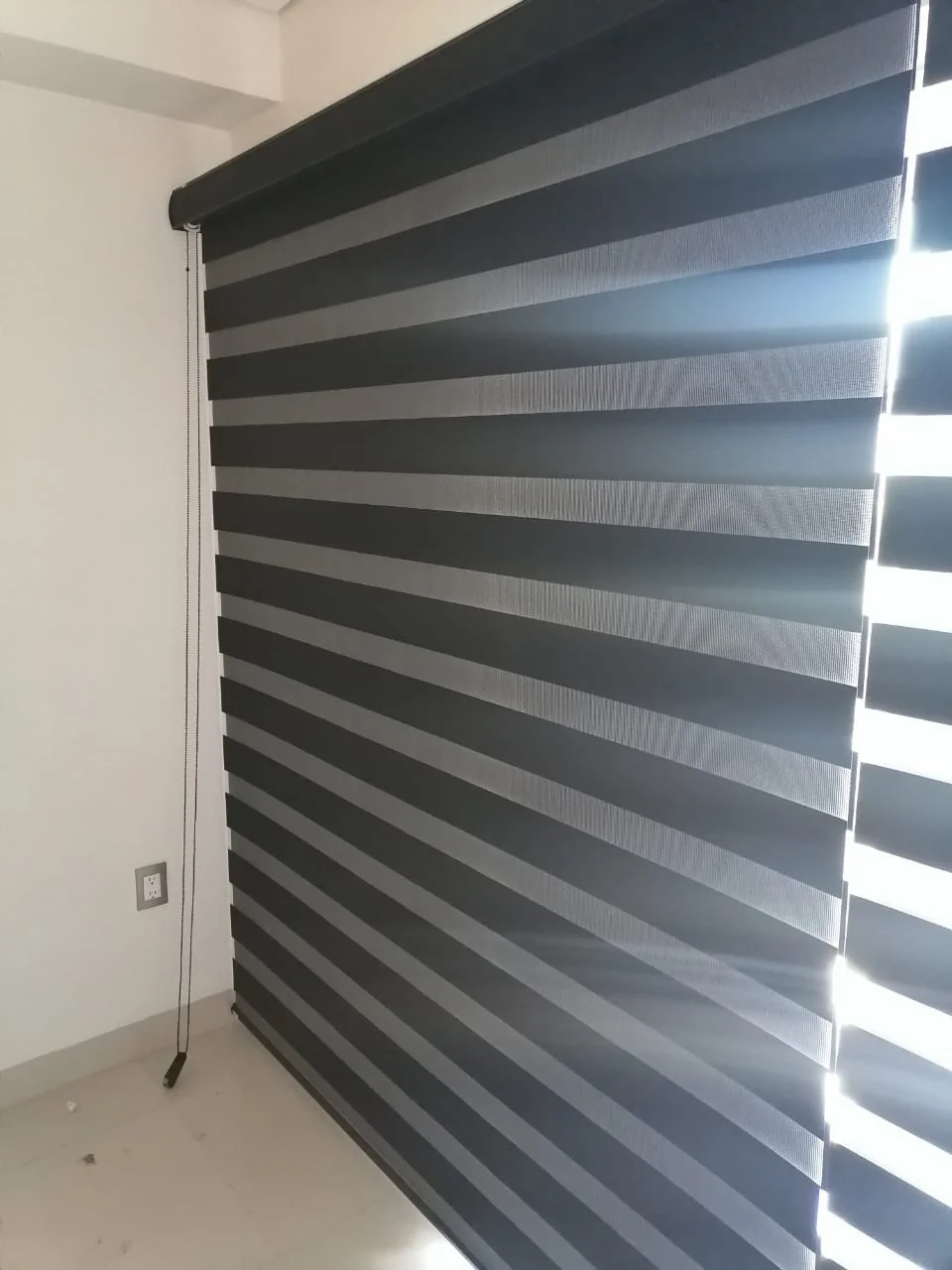 Detalle de persiana de franjas