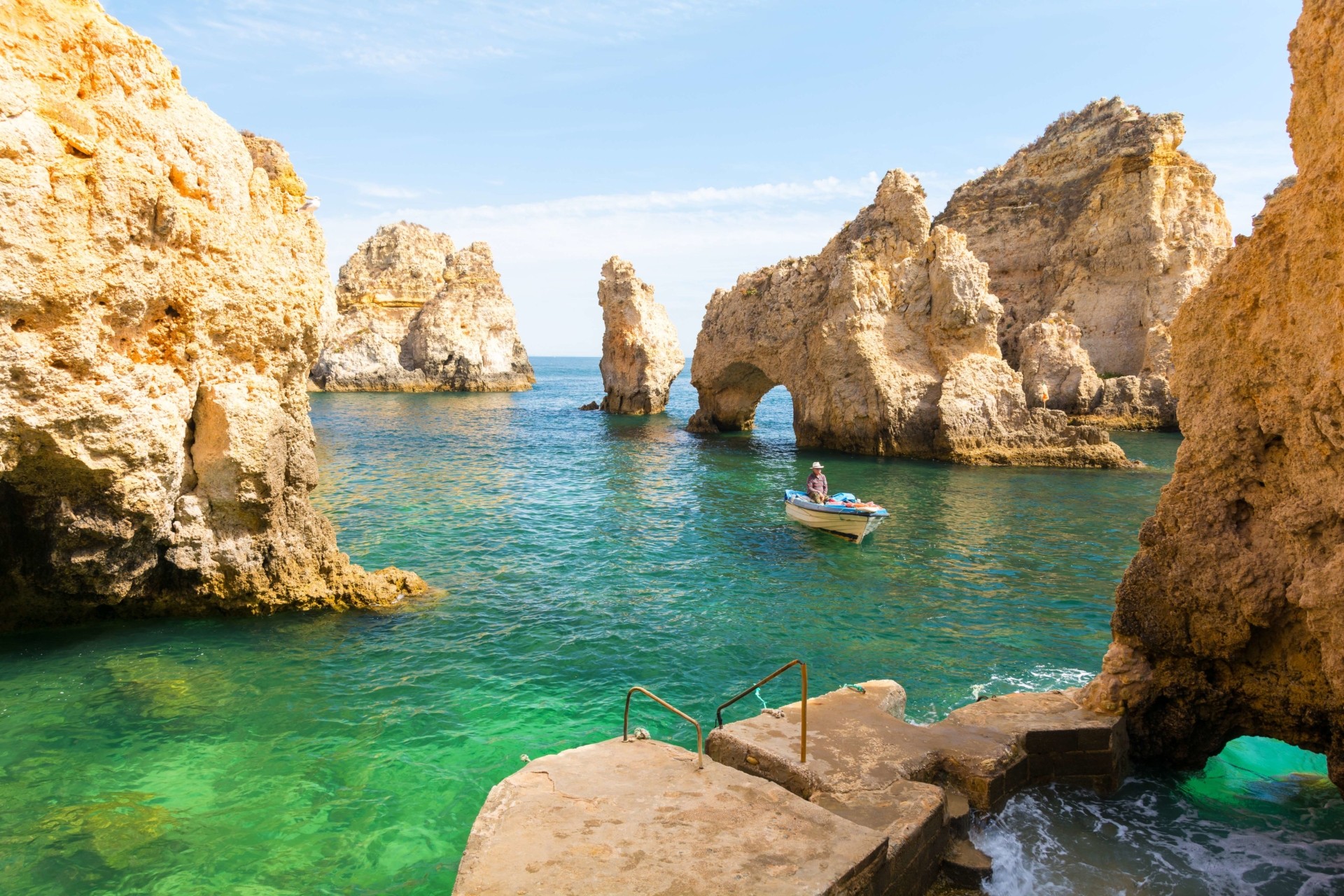 Lisbon to Algarve road trip: best stops and itinerary