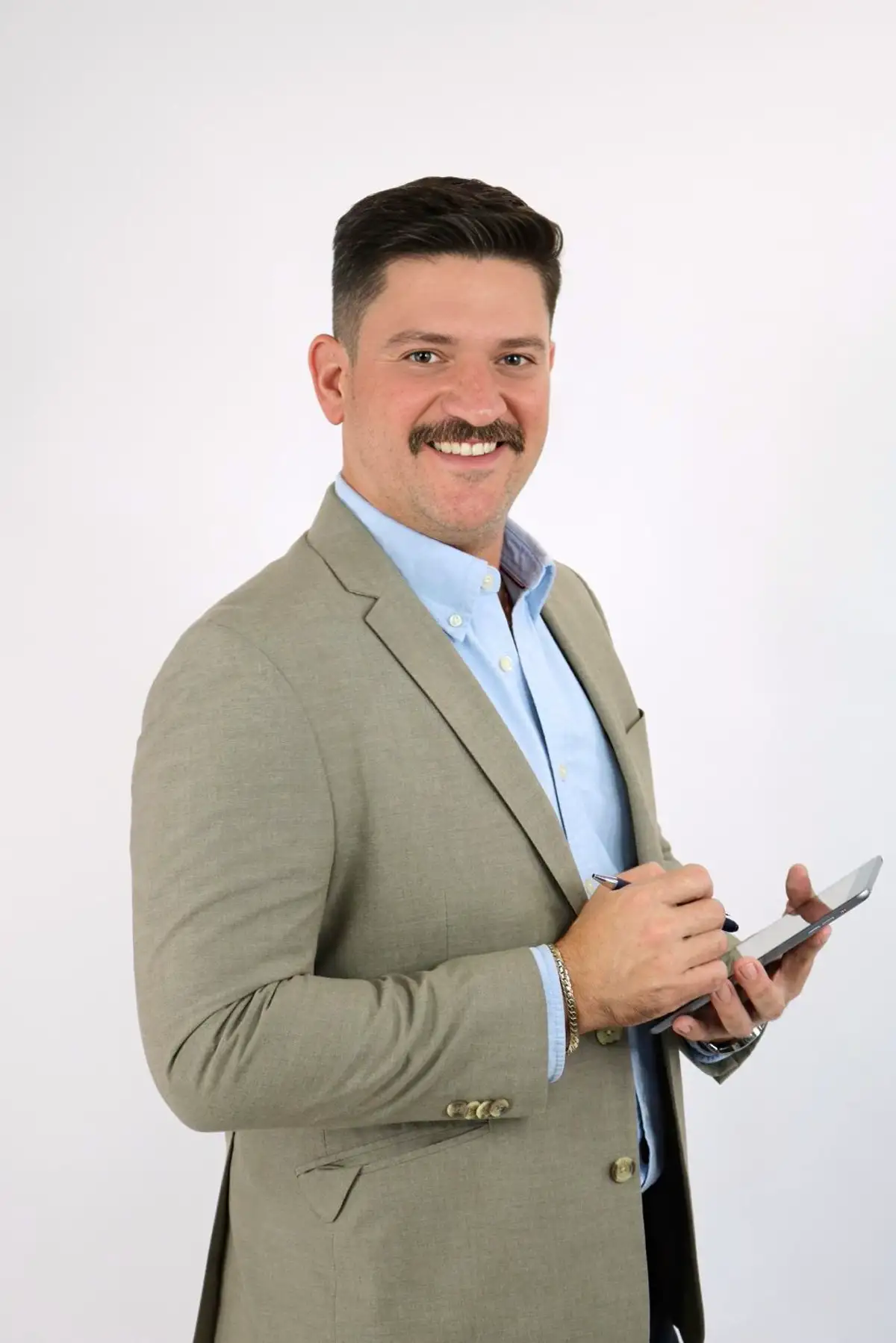 Luis Urdaneta Realtor