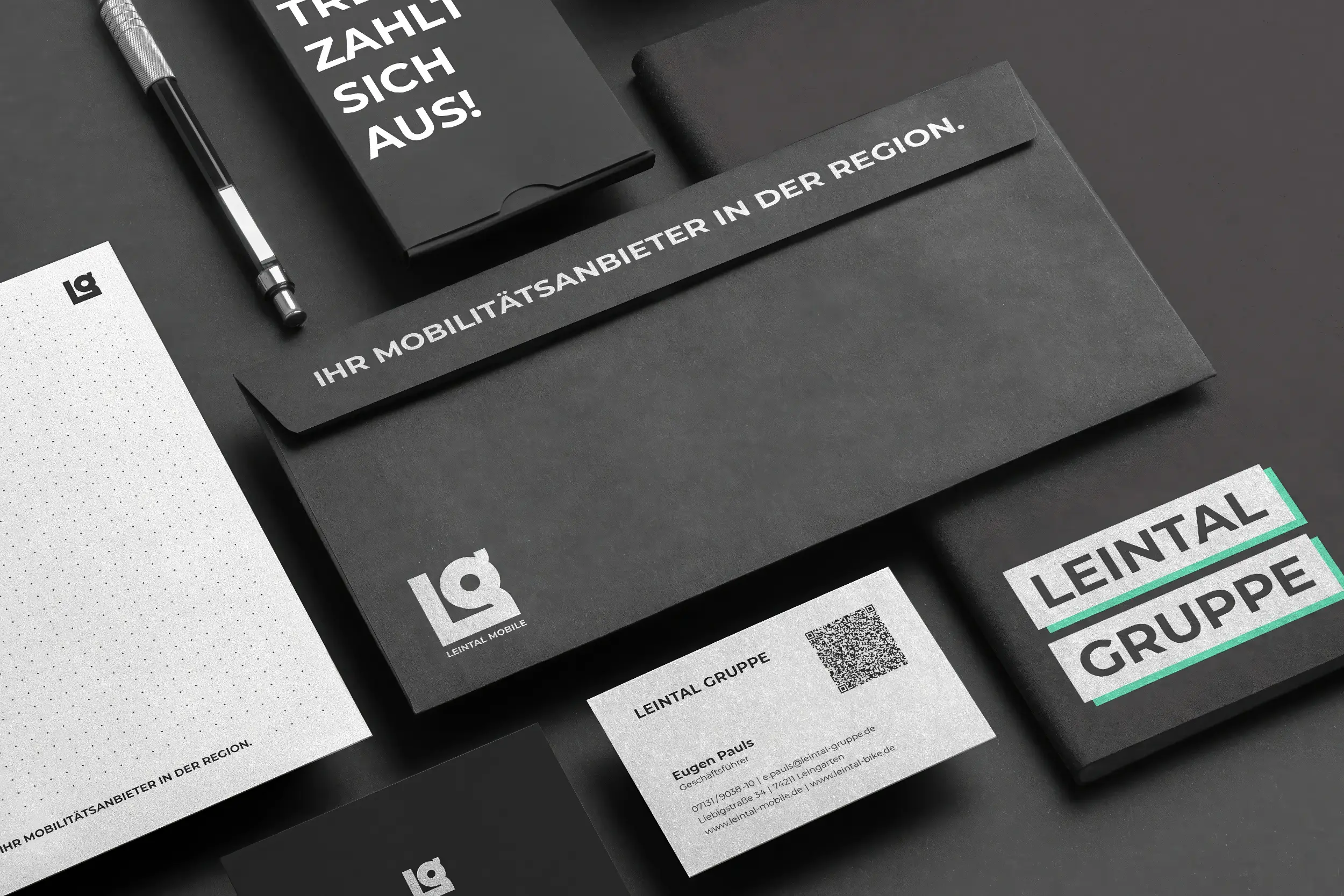 Leintal Gruppe gebrandetes Print-Material wie einen Briefumschlag, Visitenkarte und Notizblock.