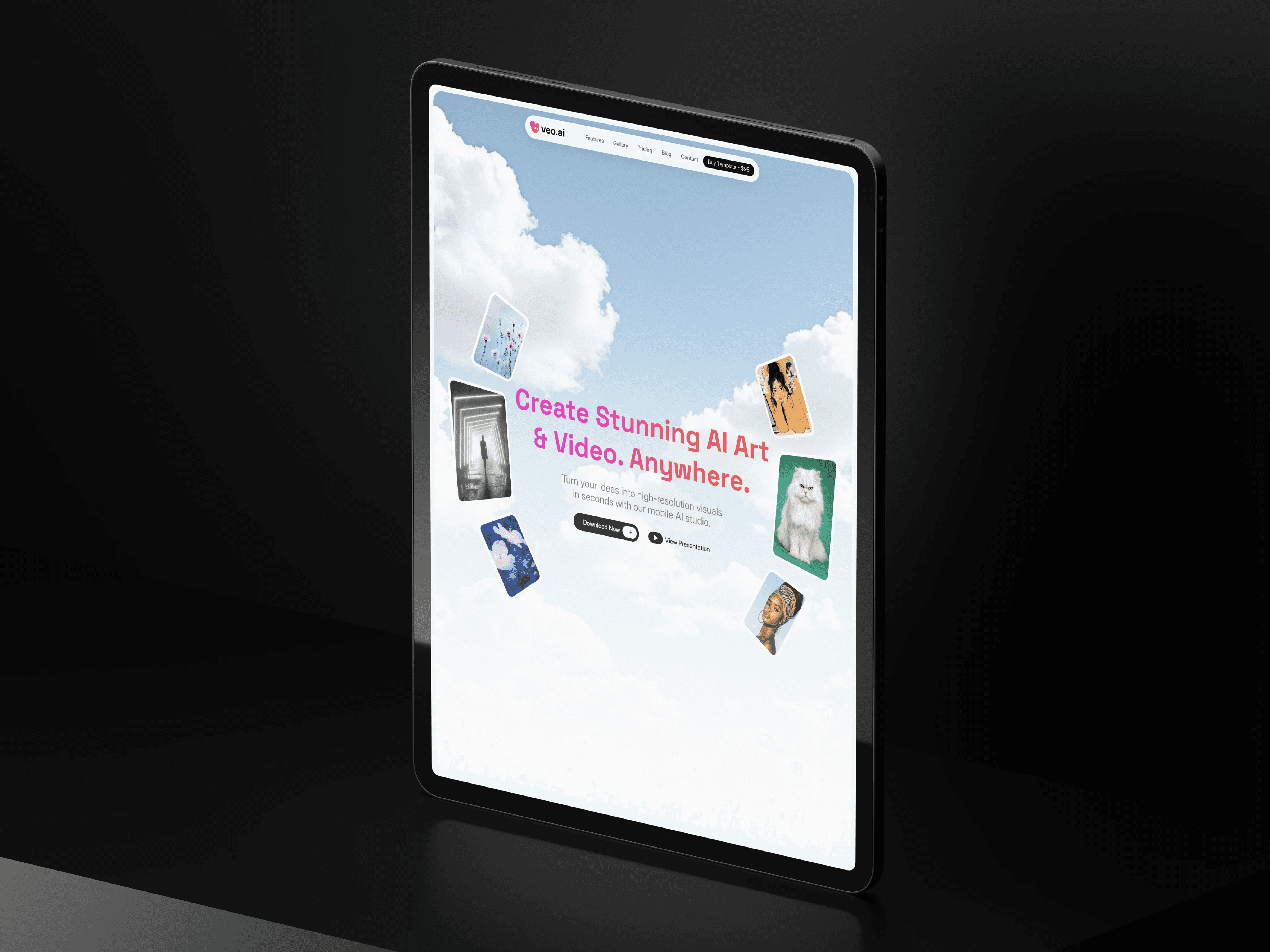 Quomi Screen on a desktop