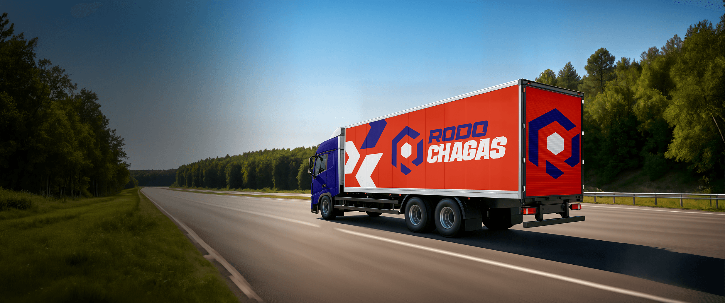 Frota da RodoChagas Transportadora atuando em operação agrícola