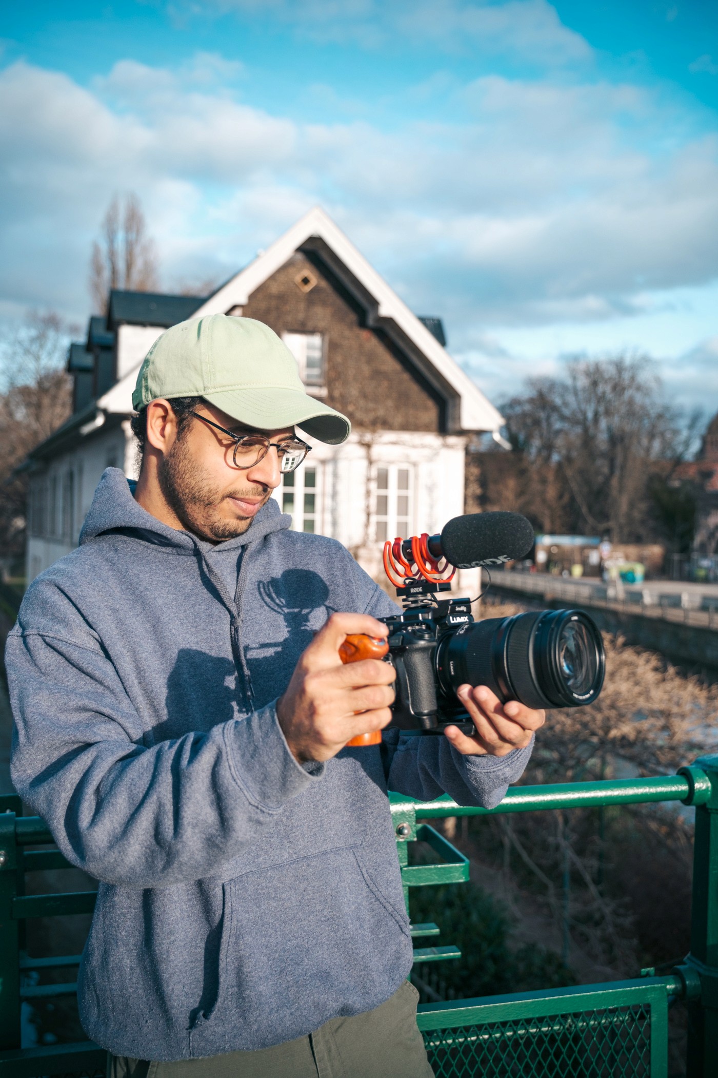Martin Faure vidéaste freelance filme un reportage