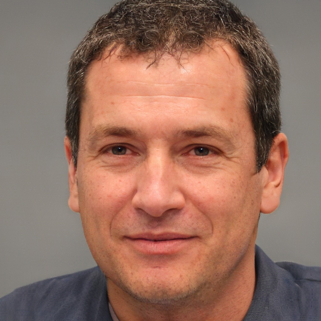 Sarah L., Marketing Consultant