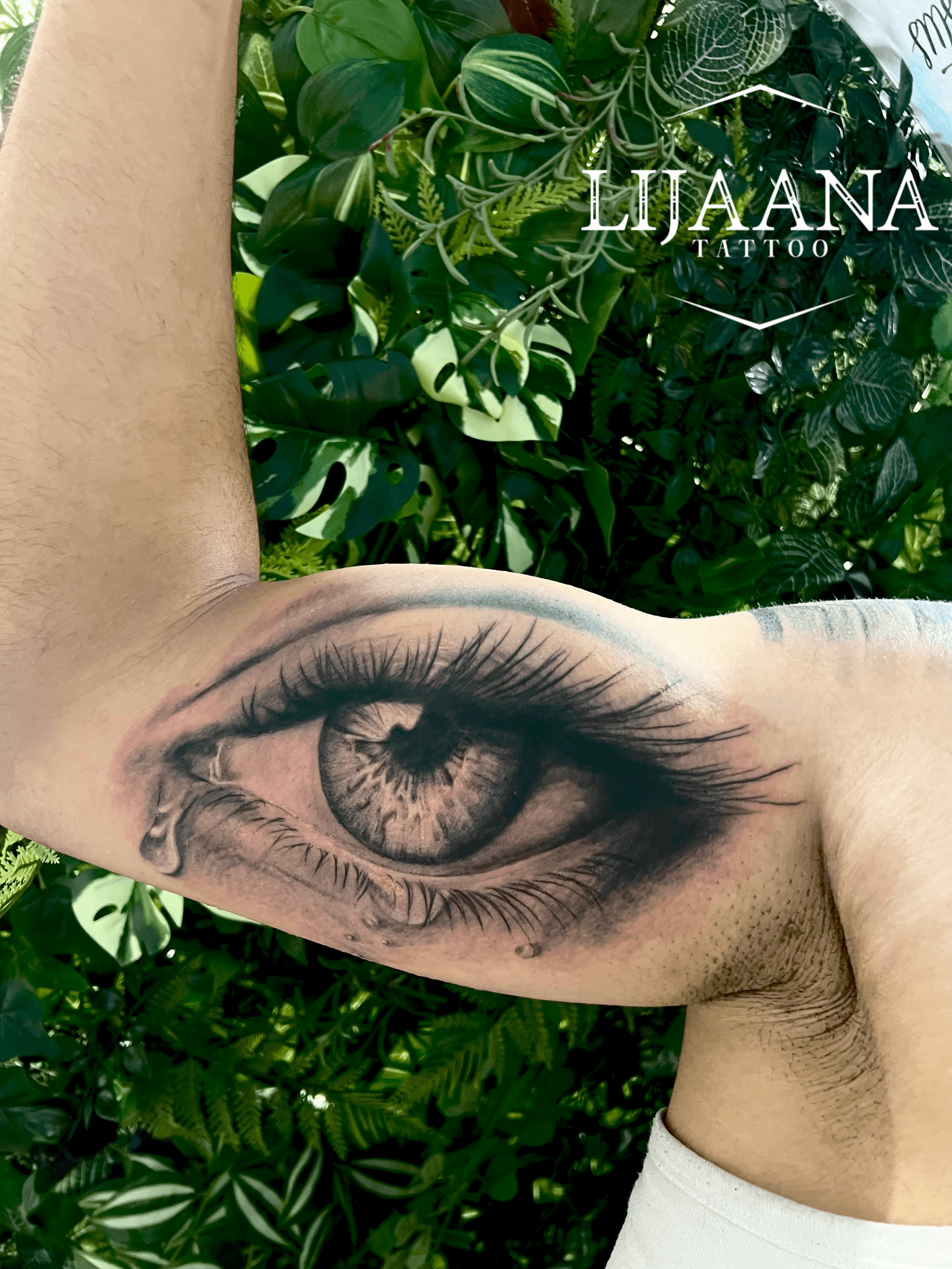 Realistic eye tattoo by Lijaana Tattoo Helsinki