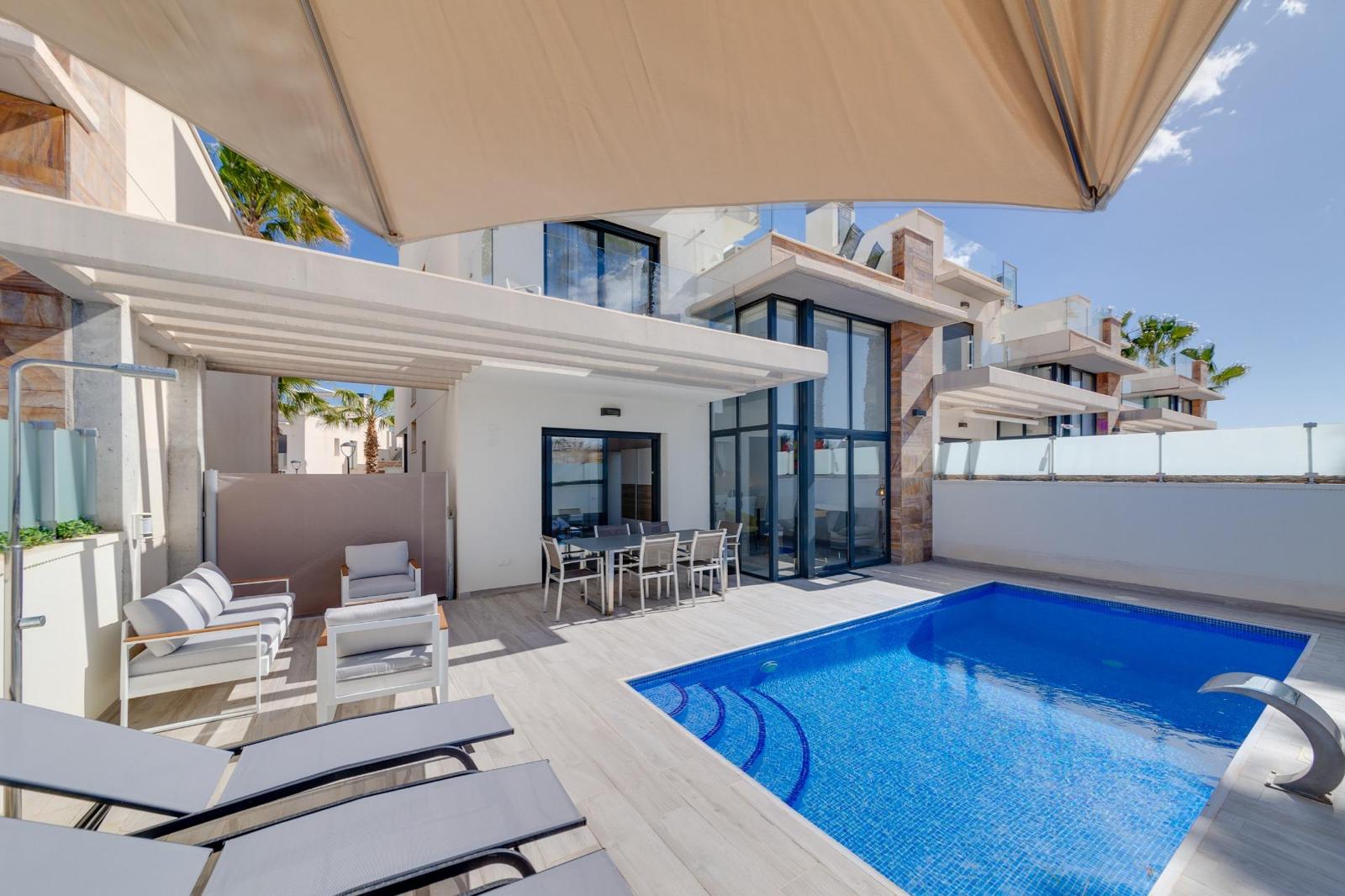 Commercial unit for sale in Lomas de Cabo Roig — 9